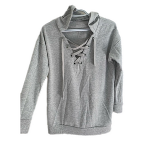 Avon v-neck sweater size (4-6)  Small